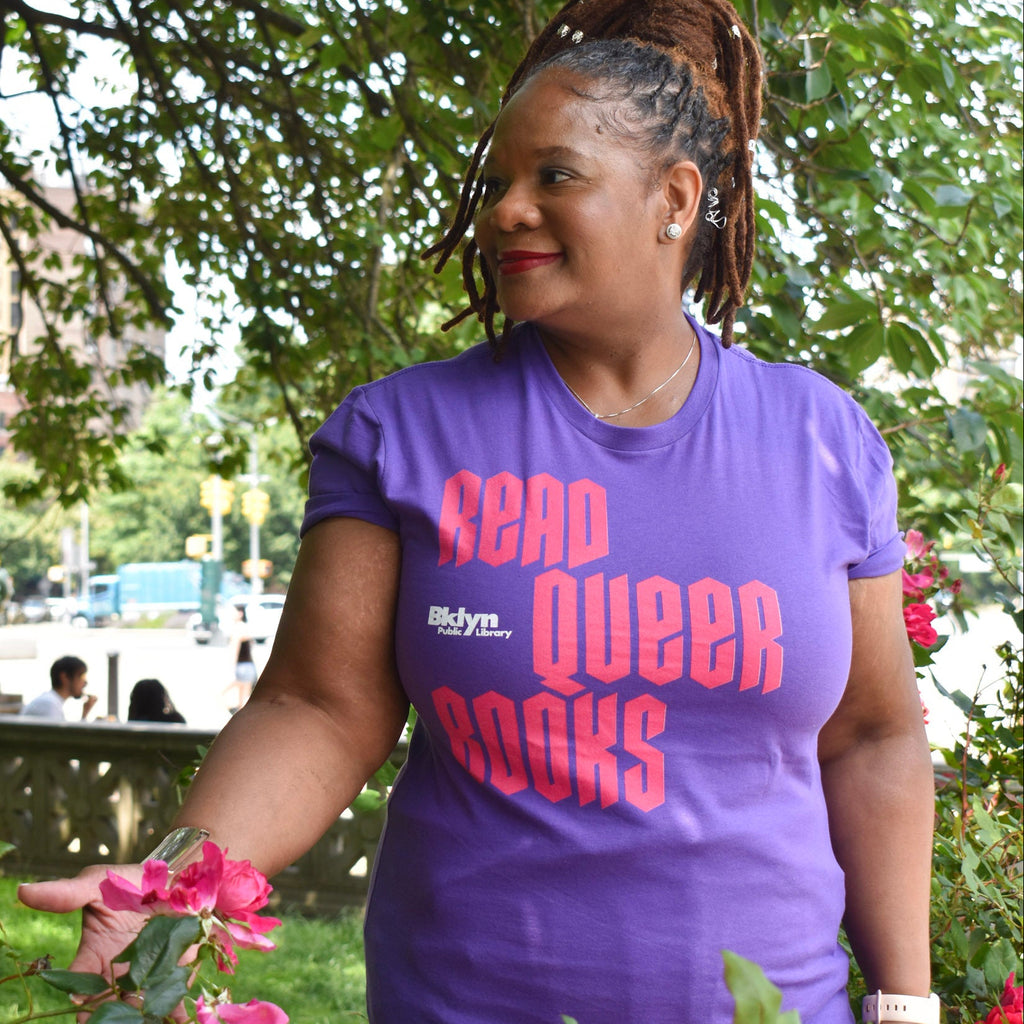 Read Queer Books T-Shirt